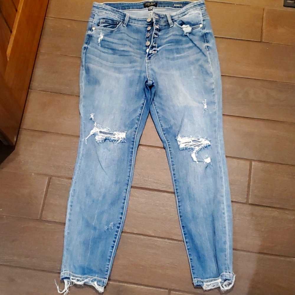 Judy Blue boyfriend fit jeans size 11/30